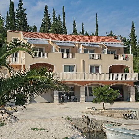 Oyster Paradise Blue Apartment Стон Екстер'єр фото